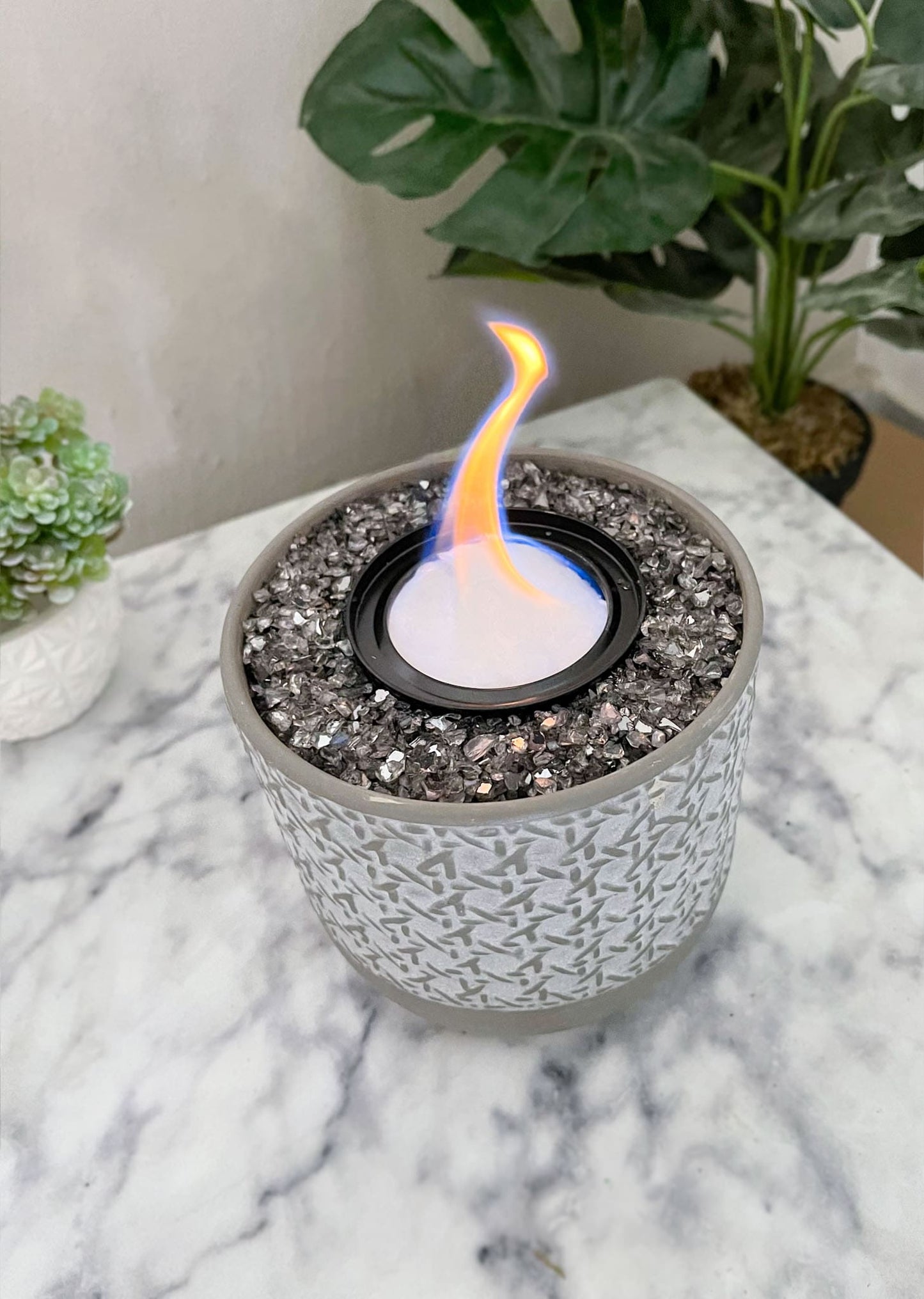 Ethanol Outdoor Indoor Innenbereich Wintergarten Zimmer Feuer Feuertopf Deko Gartendeko Dekoration Deckel Soja Wachs Sojawachs nachhaltig vegan Geschenk Geburtstag Vatertag Vater Mutter Muttertag Lagerfeuer Flamme Kerzenlöscher Tischkerze Kerze Gartenfackel Nachhaltig Tischstein Dekosteine Schüttung