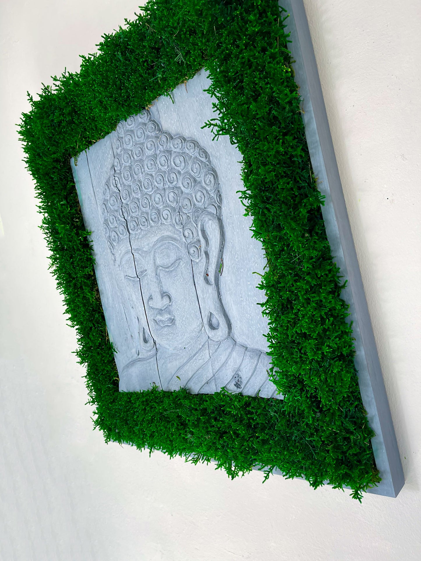 eschenk Rahmen modern moos Moosbild Hellgrün Grün Natur Moosbilder Mooswand Pflanzen Pflanzenbild Flachmoos Waldmoos Muttertag Geburtstag Wohnung Wand Deko Dekoration Islandmoos Rentiermoos Buddha Holz Stück Zen Yoga Laden Einrichtung studio Praxis Biophelic Nachhaltig