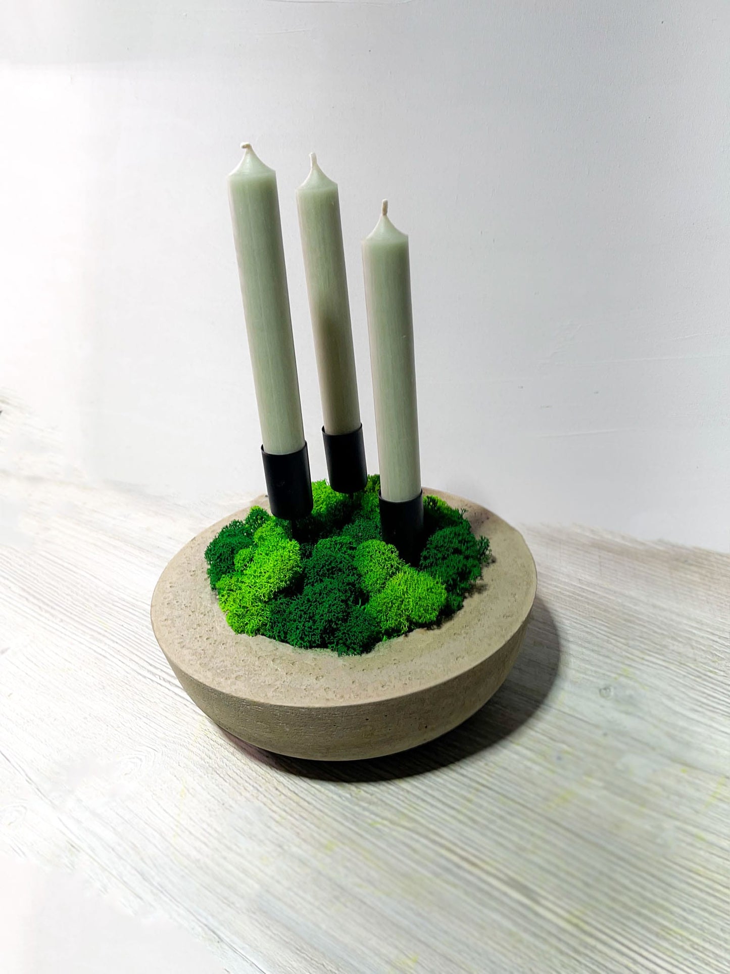 Kerze Kerzenhalter Moos Islandmoos Beton Betonschale Kerzen Stabkerzen Salbei schwarz Halterung Deko Tischdeko Dekoration Natur weiß Betondeko Betonschalen Rentiermoos Bollenmoos dekorieren