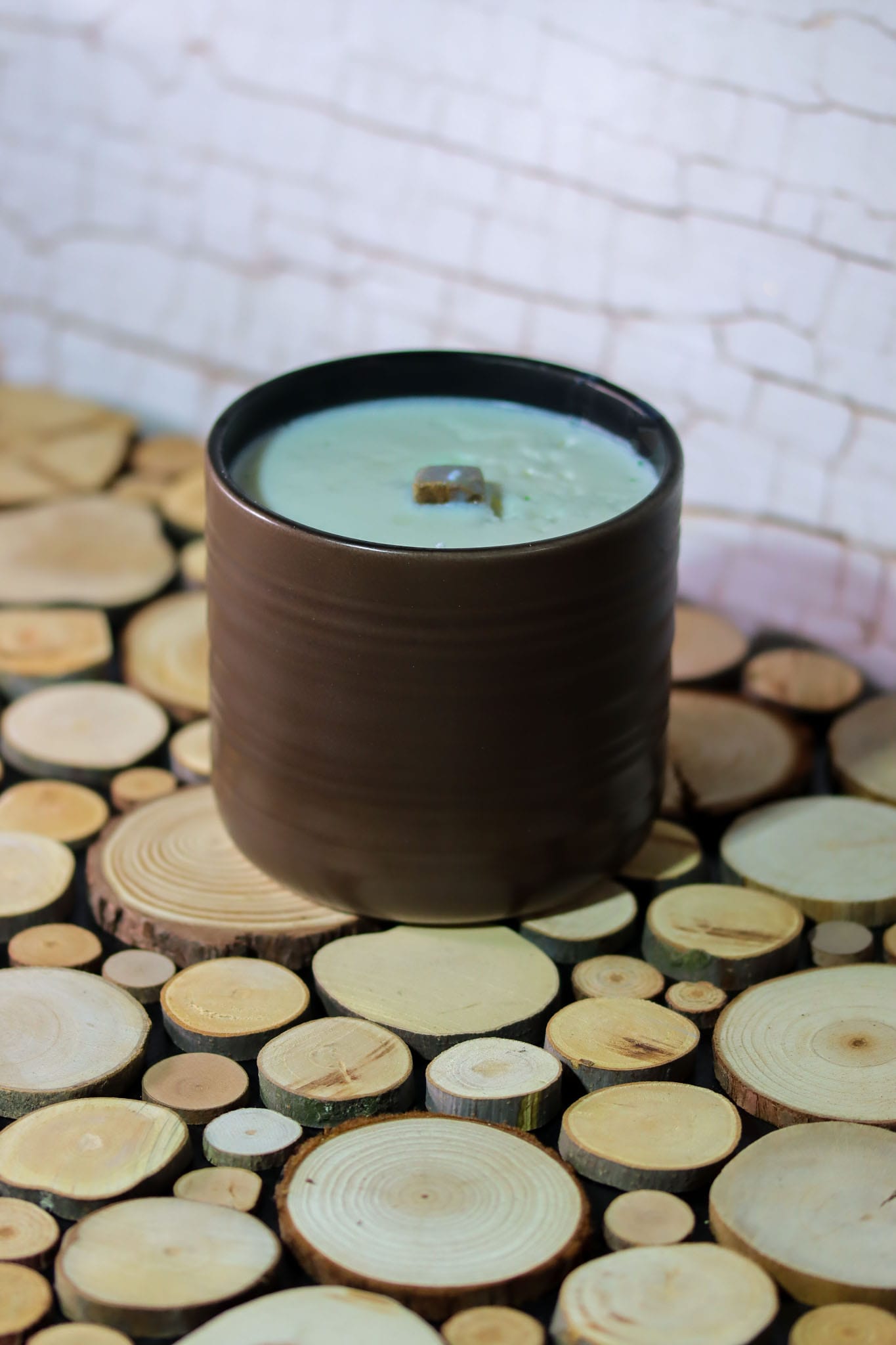 Outdoor Kerze Betonkerze Feuer Dauerdocht Feuertopf Deko Gartendeko Kerzenreste schmelzen Dekoration frostsicher Deckel Löschbrett Soja Wachs Sojawachs nachhaltig vegan recyceln Geschenk Geburtstag Vatertag Vater Mutter Muttertag Lagerfeuer Beton Flamme Kerzenlöscher Tischkerze Kerze Gartenfackel Garten Zement Anthrazit grau Licht Keramik Docht Topf Übertopf Holz Blumentopf Pflanzentopf Camping campen zelten wandern Natur Baumscheiben