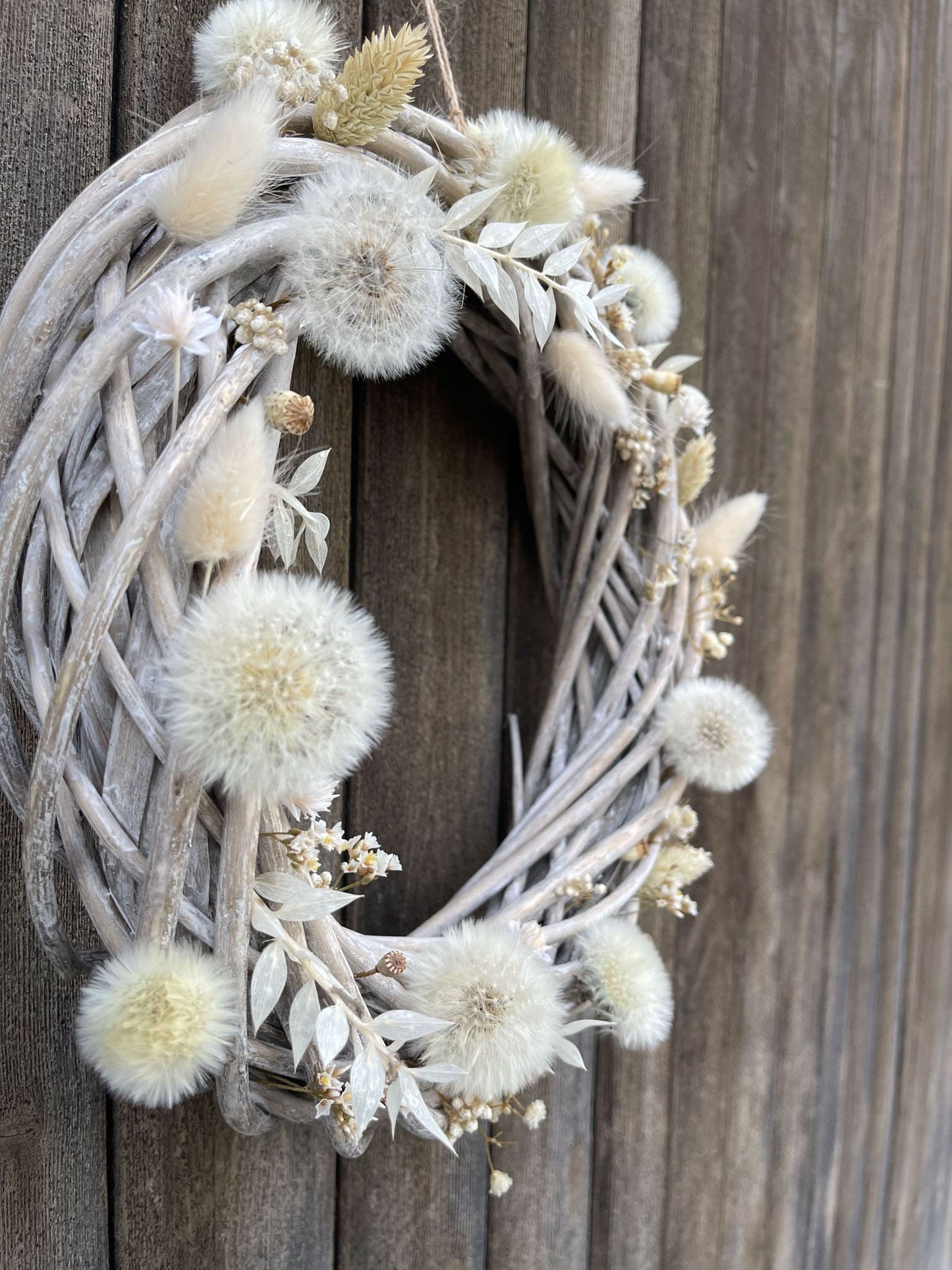 Wunscherfüller Pusteblume Pusteblumen Kranz Weidenkranz Weide Türkranz Deko Türdeko Fensterdeko Fenster Dekoration weiß Unikat einzigartige einzigartiges Geschenk ausgefallen Naturgarn Natur
