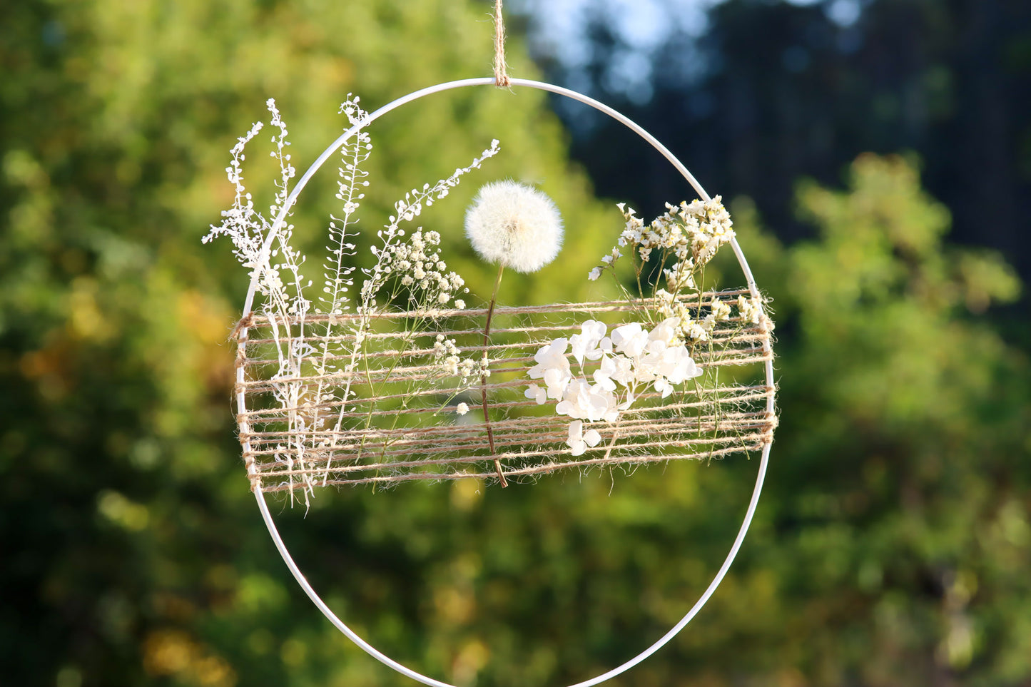 Loopkranz Wunscherfüller Pusteblume Dandelion weiß white wedding Hochzeit Türkranz Trockenblumen driedflowers Blumenkranz flowers Blumen Sommer summer homedecor Wohnung Kranz decoration Deko Naturgarn Natur handmade handgefertigt