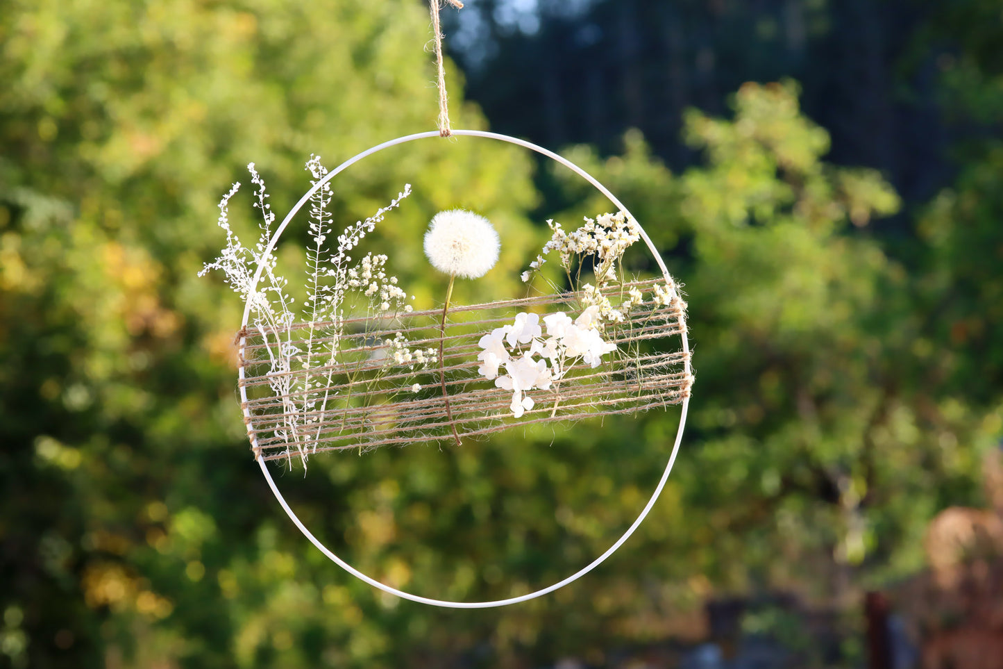 Loopkranz Wunscherfüller Pusteblume Dandelion weiß white wedding Hochzeit Türkranz Trockenblumen driedflowers Blumenkranz flowers Blumen Sommer summer homedecor Wohnung Kranz decoration Deko Naturgarn Natur handmade handgefertigt