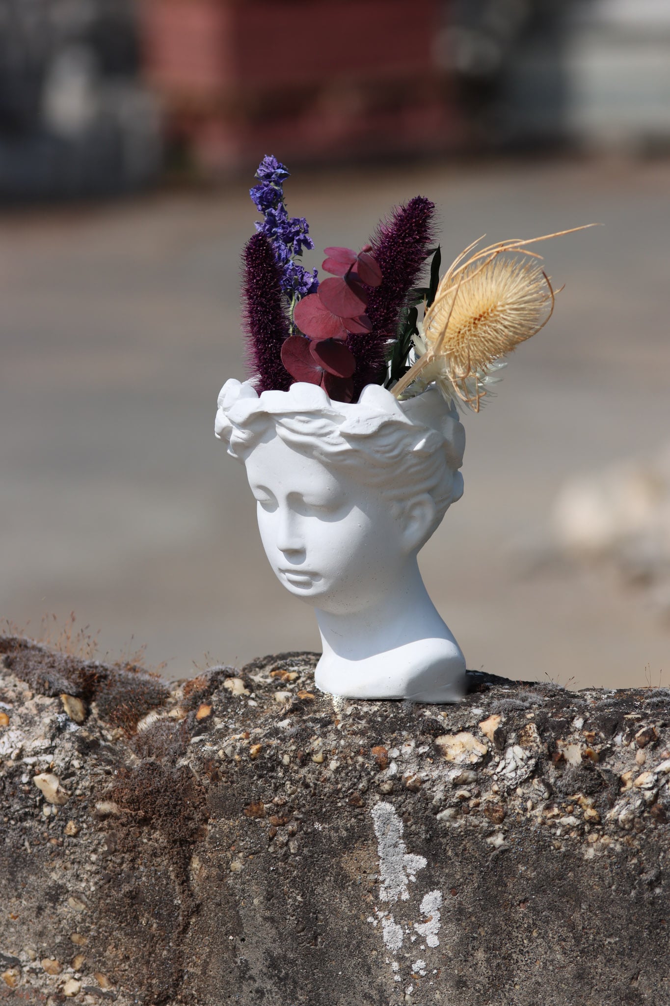 Deadia Göttin goddess Pflanztopf Beton frostsicher Kunst art garden Garten Terrasse Betonfigur Figur figure woman pflanzen plant decoration Deko homedeco Blumentopf Stiftehalter