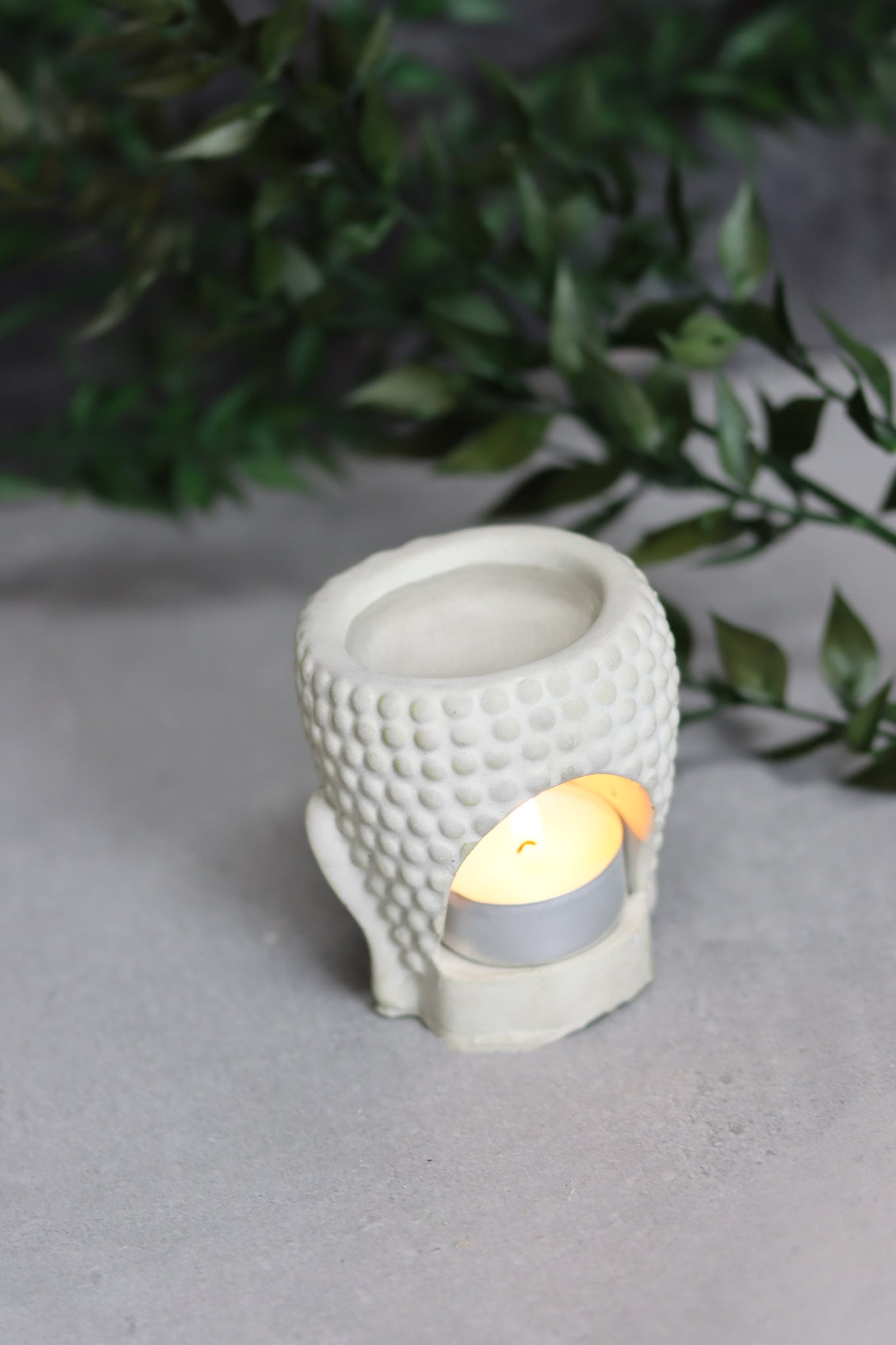 Buddha Duftöl Meditation Yoga relax Beton frostsicher grau Kerzen Kerzenhalter meditieren