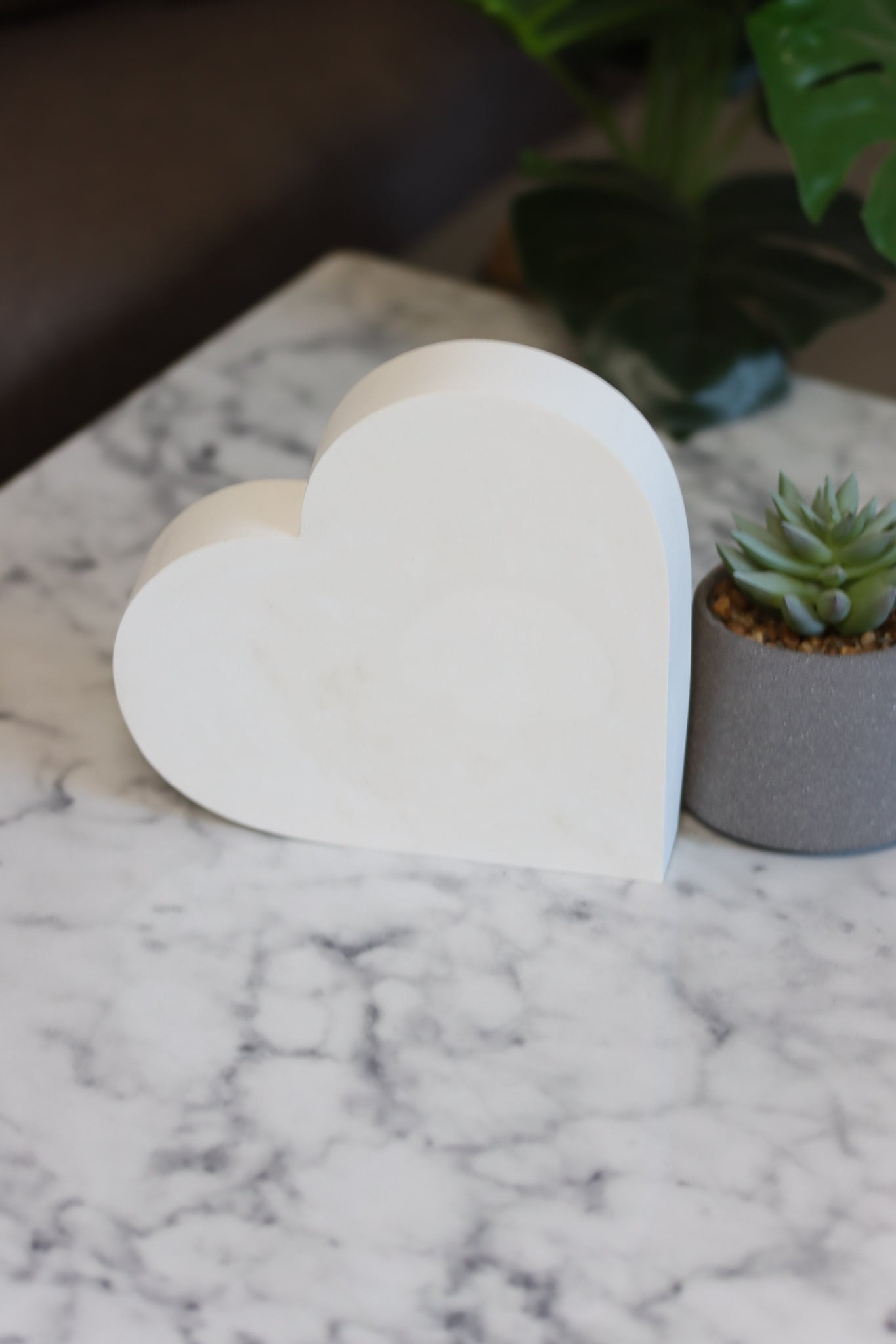Beton Herz frostsicher weiß Betonherz heart heartshaped Herzform Muttertag Geschenkidee Geburtstag romantisch romantic deko deocration homedeco