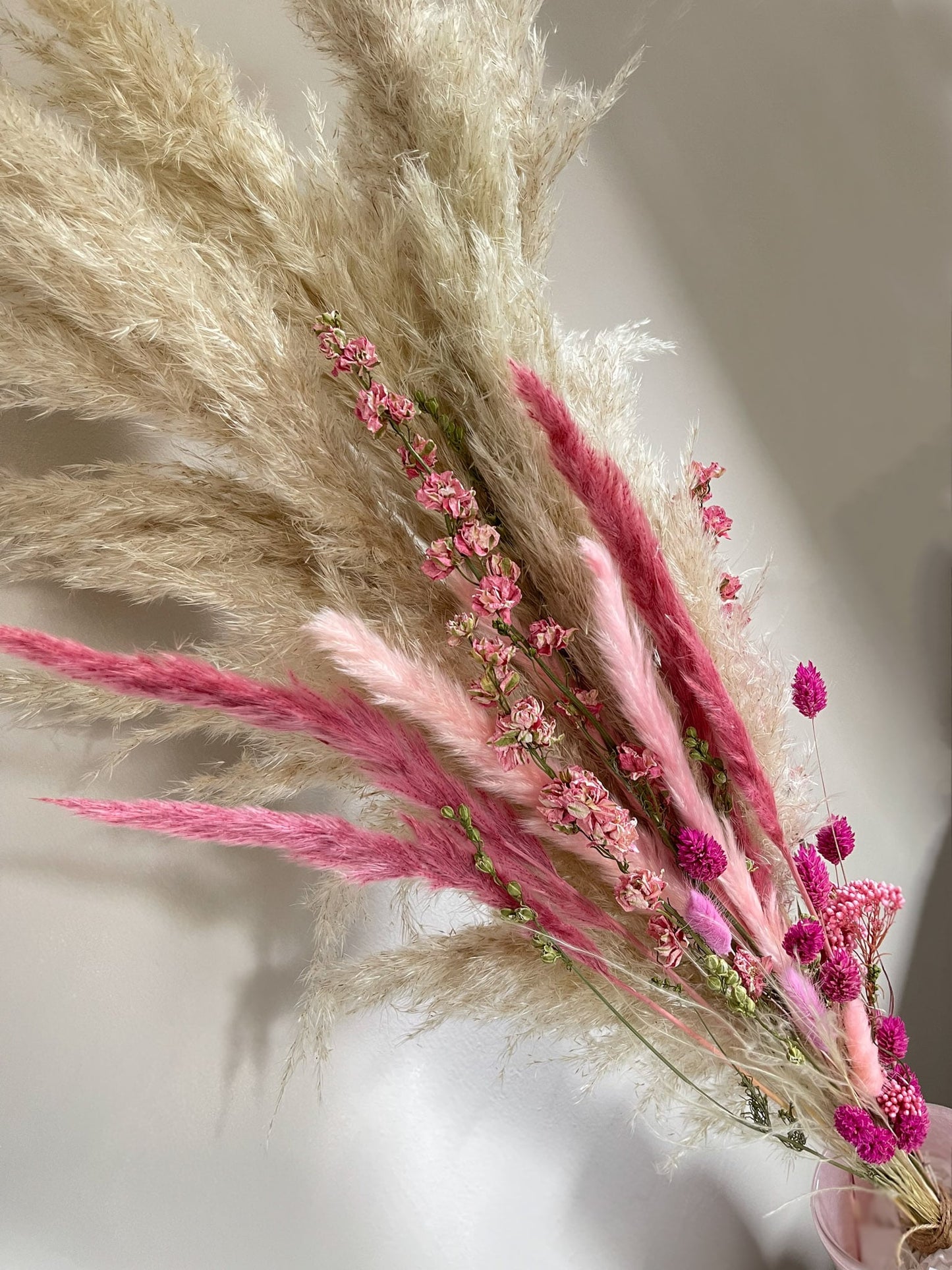 Trockenblumenstrauß Strauß Blumenstrauß Wohnung creme fountain pink rosa girly pinkfountain Pampasgras Pampas Wildwiese Wohnzimmer gemütlich homedecor decoration Deko driedflowers Trockenblumen flowers handmade handgefertigt