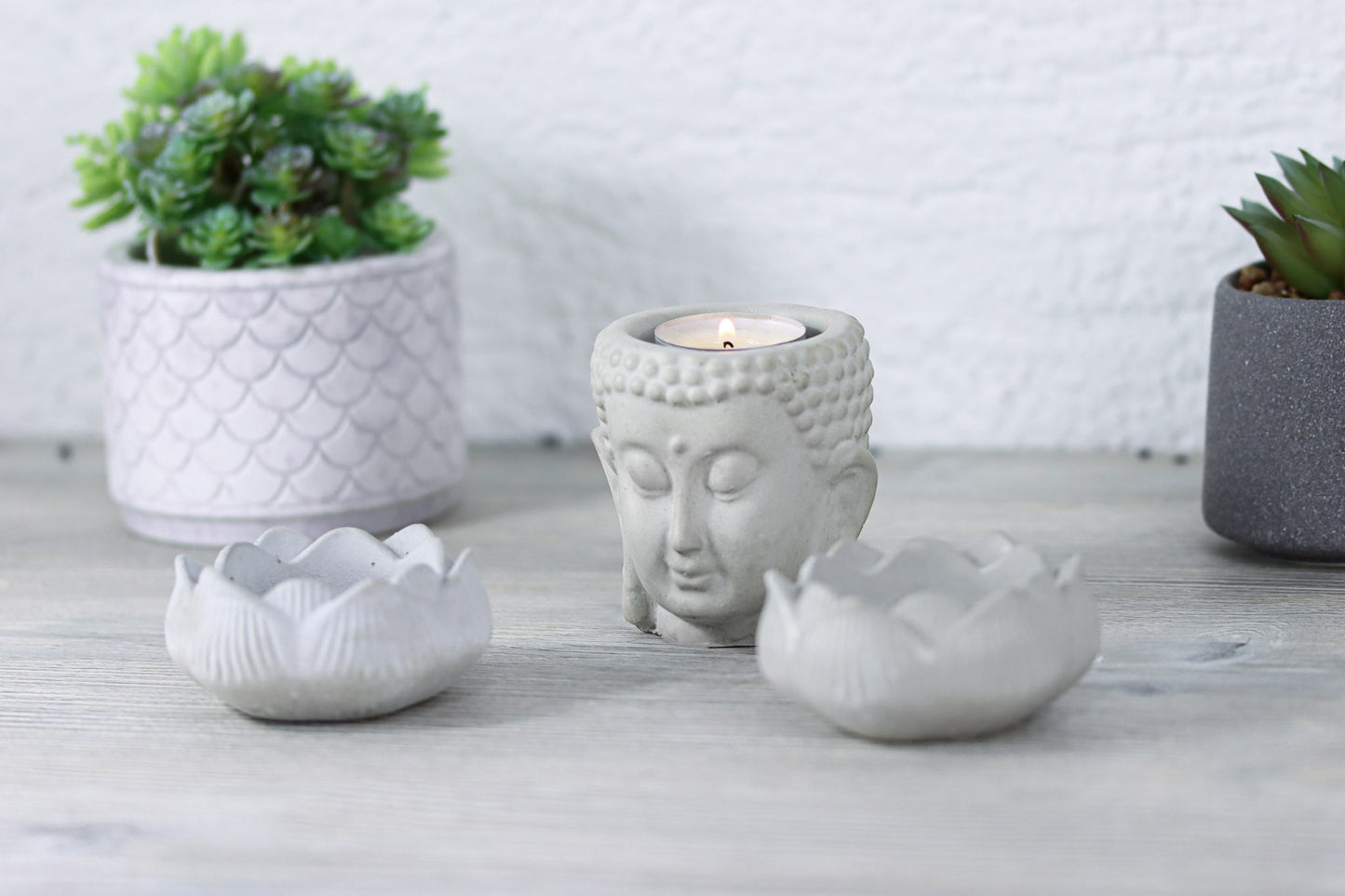 Beton grau grey Zen Garten garden asian deko homedecor decoration decor Buddha Lotusblüten Lotus blossom Teelichthalter candleholder Duftöl meditation Zengarten concrete Set Yoga relax Balkon Terrasse Wohnzimmer Asia