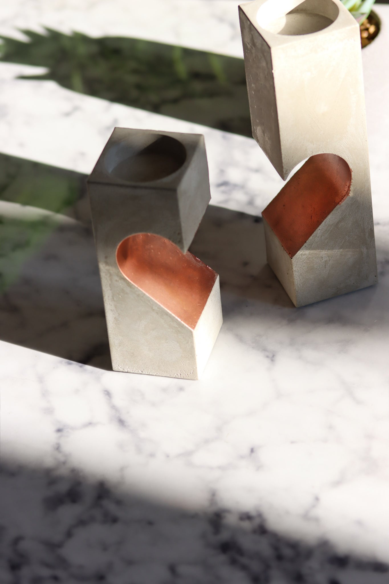 Beton Säule Kerzenhalter grau rosé roségold Herz heart heartshaped Kerzen fire frostsicher Feuer Love Liebe fireheart Feuerherz deko Dekoobjet homedeco decoration romantisch romantic