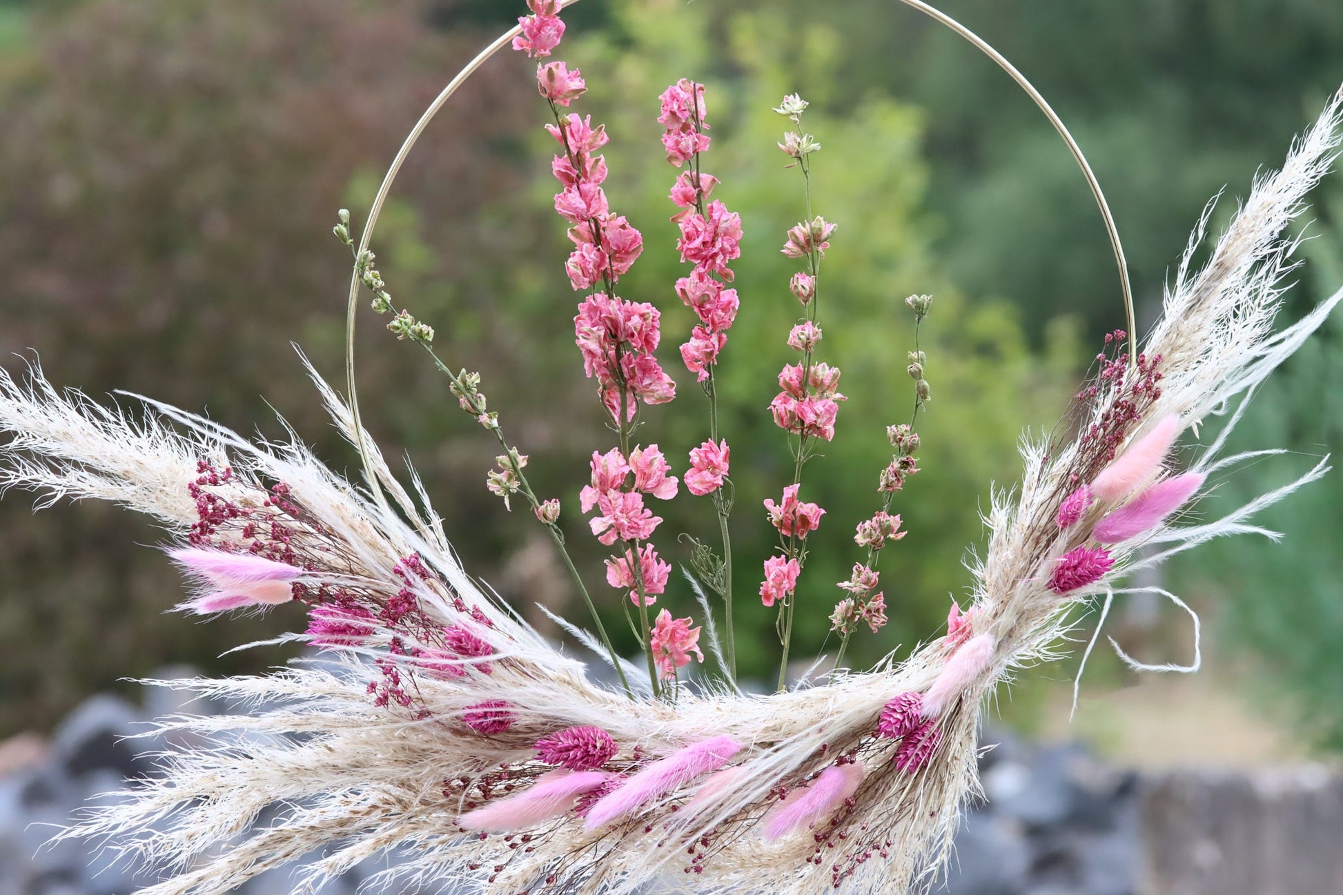 Pink Loopkranz Trockenblumen driedflowers Pampasgras Türkranz rosa Blumenkranz Frühling spring flowers Blumen Kranz Hauskranz Wohnung handgefertigt handmade Herbst autumn Pampas