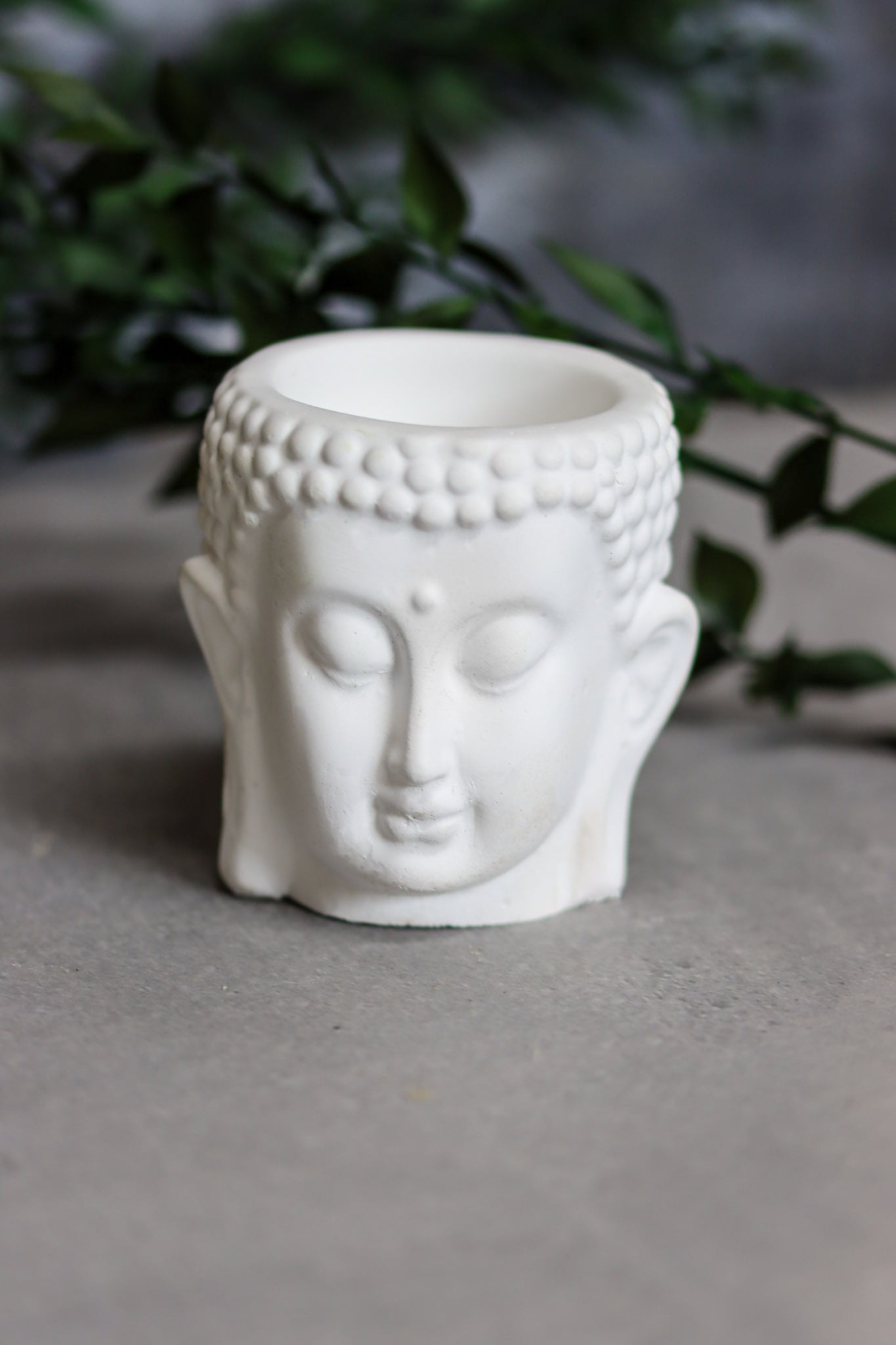 Buddha Duftöl Meditation Yoga relax Beton frostsicher weiß Kerzen Kerzenhalter meditieren