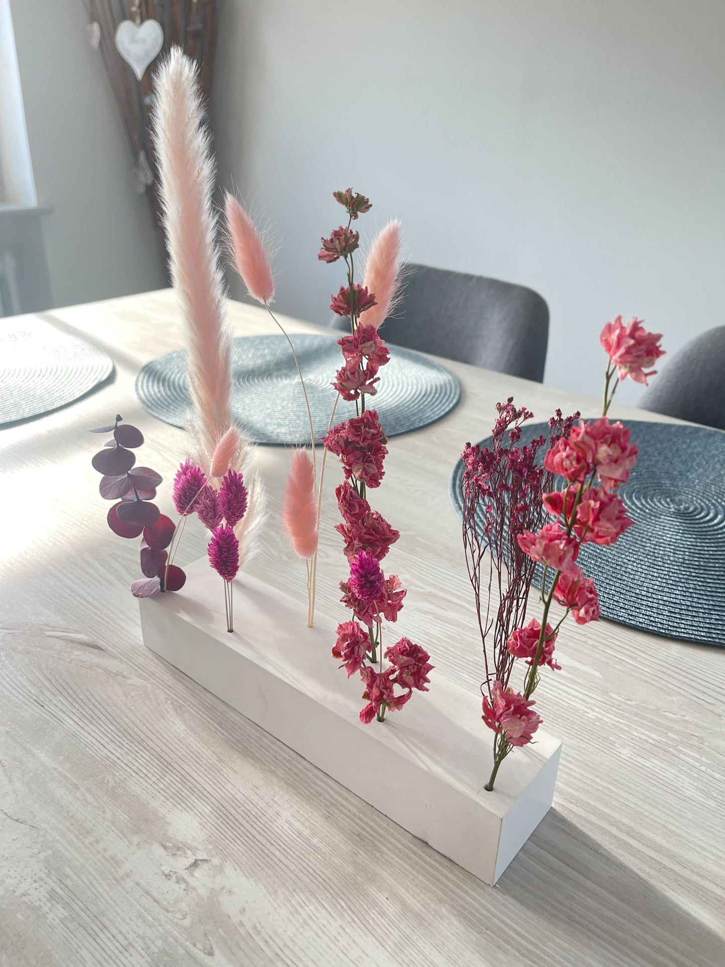 Pflanzenleiste Trockenblumen driedflowers Blumen Beton frostsicher Küche Wohnung homedeco deko decoration lovely girly rosa pastell rot red winered