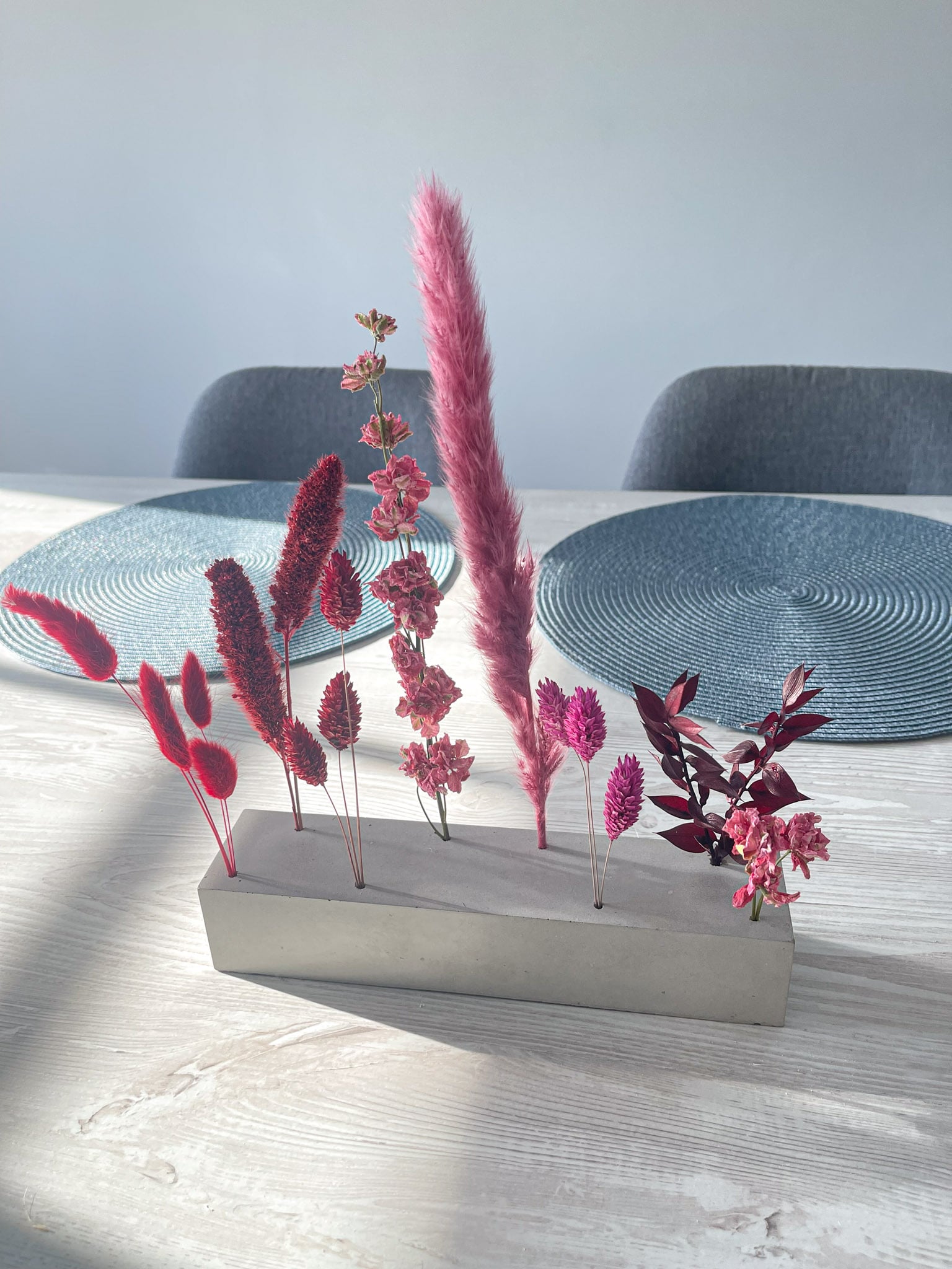 Pflanzenleiste Trockenblumen driedflowers Blumen Beton frostsicher Küche Wohnung homedeco deko decoration lovely girly red rot winered pink