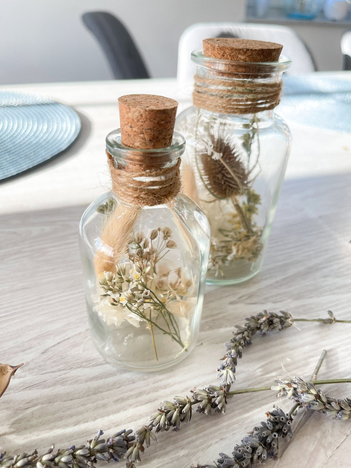 Trockenblumen im 2-Set Glas und Weiße Farbtöne