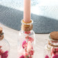 Glasflasche Glas Flasche Trockenblumen driedflowers Naturgarn nature Natur fairy fairycore Fee homedeco decoration Deko handmade handgefertigt Geschenkidee rosa pink girly Tischdeko Kerze candle Kork cosy pastell