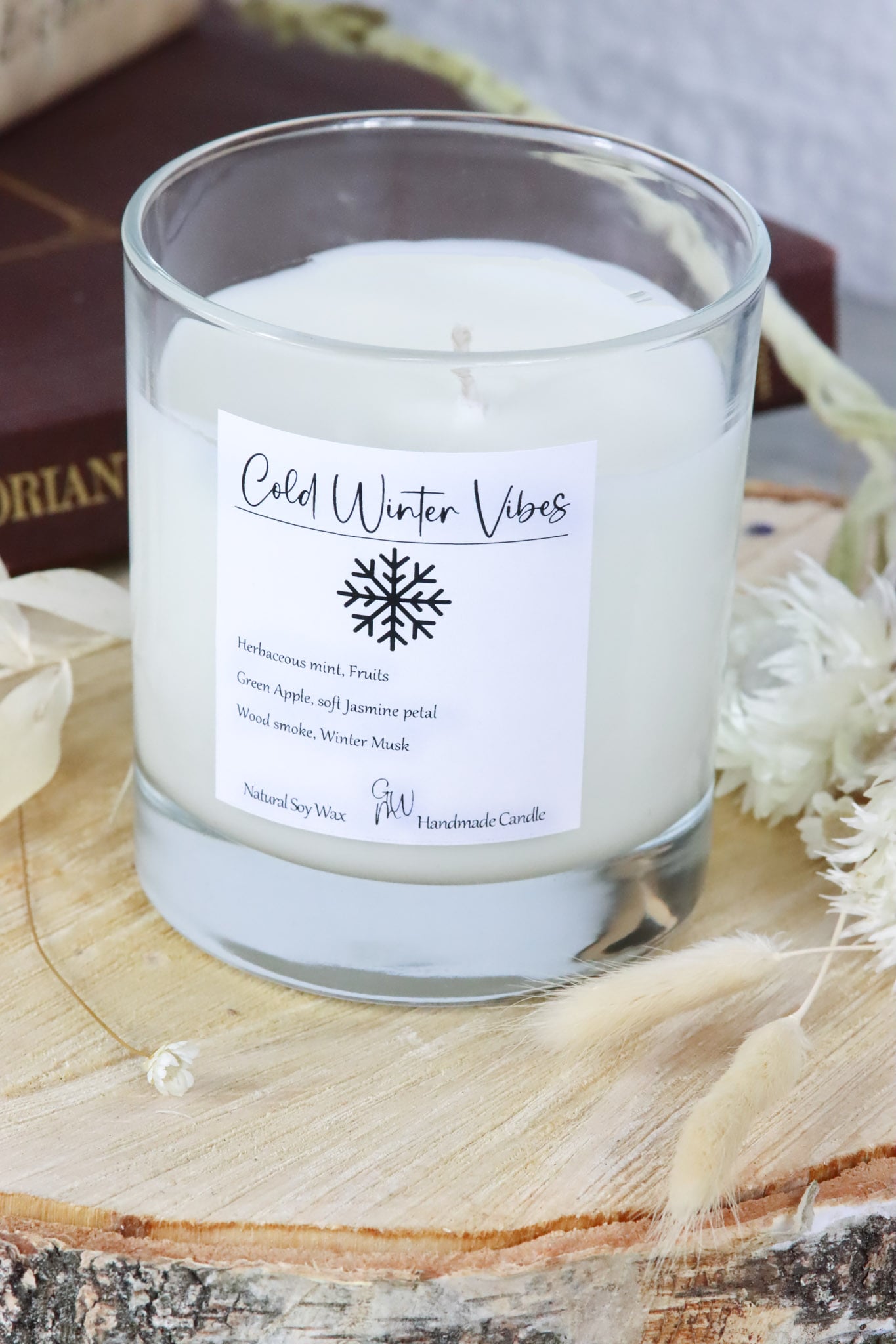 Kerze candle Wachs Sojawachs Winter Vibes Herbst autumn woodsmoke herb soft Jasmin scentedcandle Duftkerze cosy gemütlich Knisterdocht Baumwolldocht crackling knistern cotton Wohnzimmer livingroom